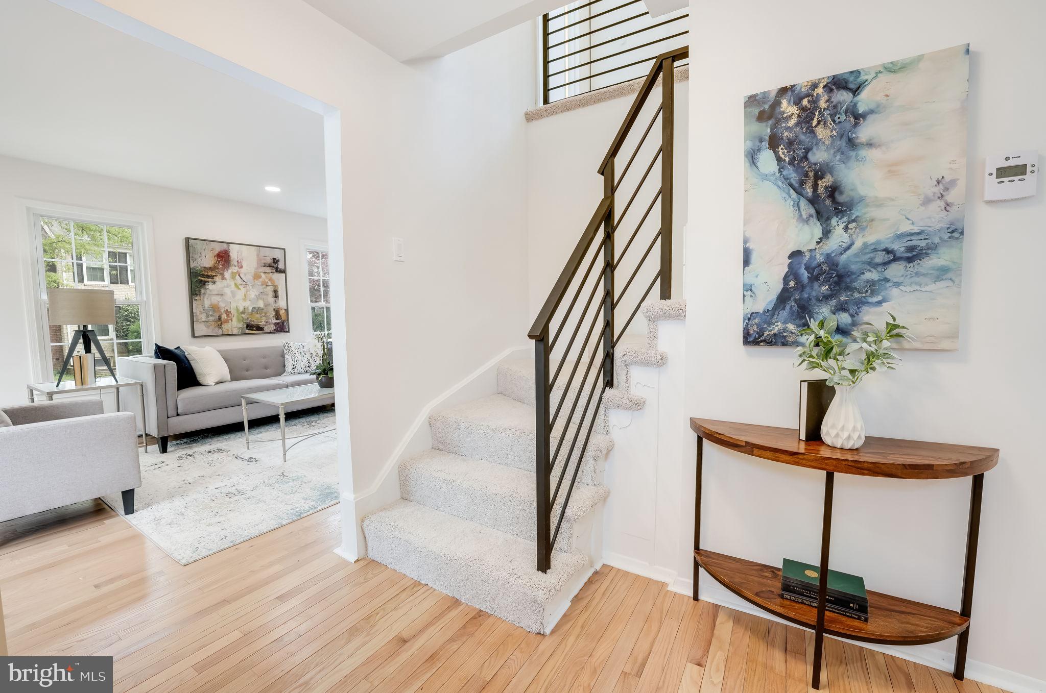 11840 Dunlop Court Reston, VA 20191 - Photo 2 of 43 Gallery Image 2