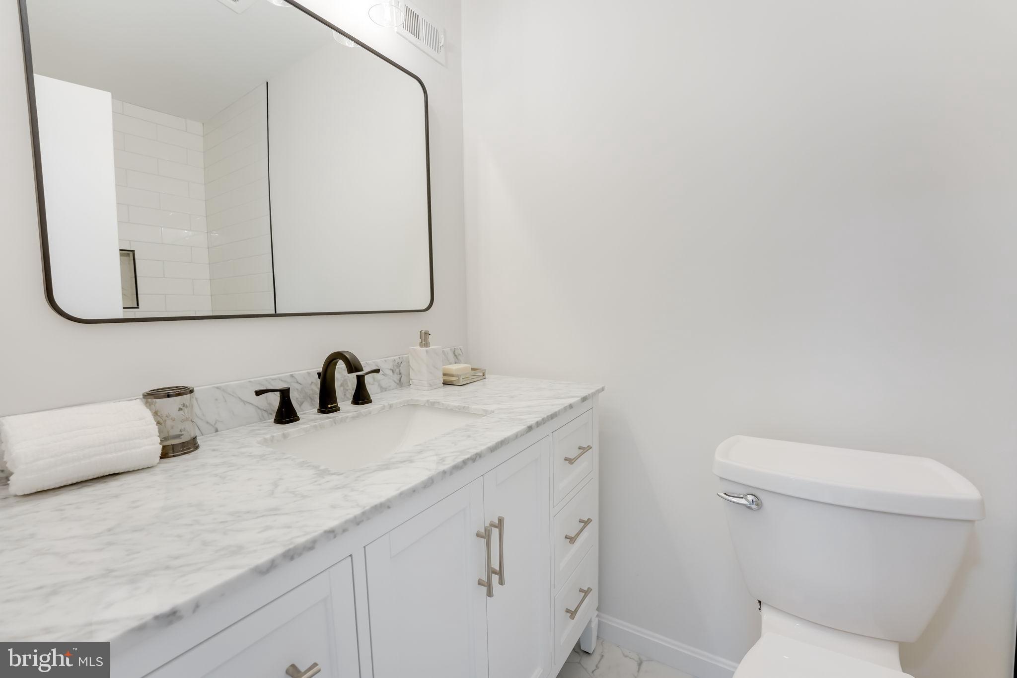 11840 Dunlop Court Reston, VA 20191 - Photo 21 of 43 Gallery Image 21