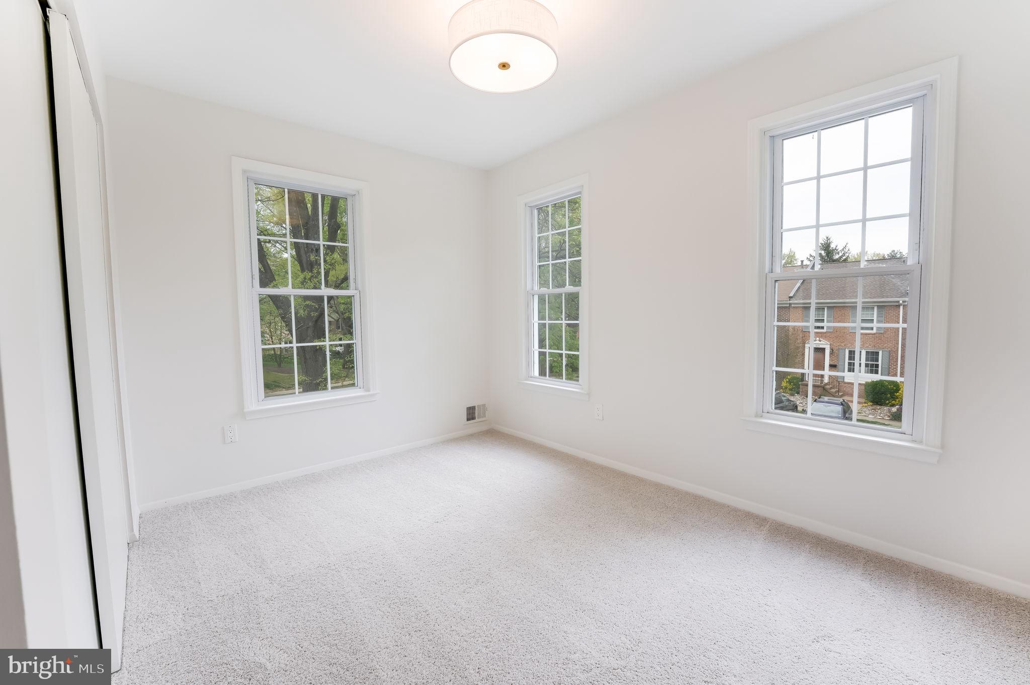 11840 Dunlop Court Reston, VA 20191 - Photo 25 of 43 Gallery Image 25