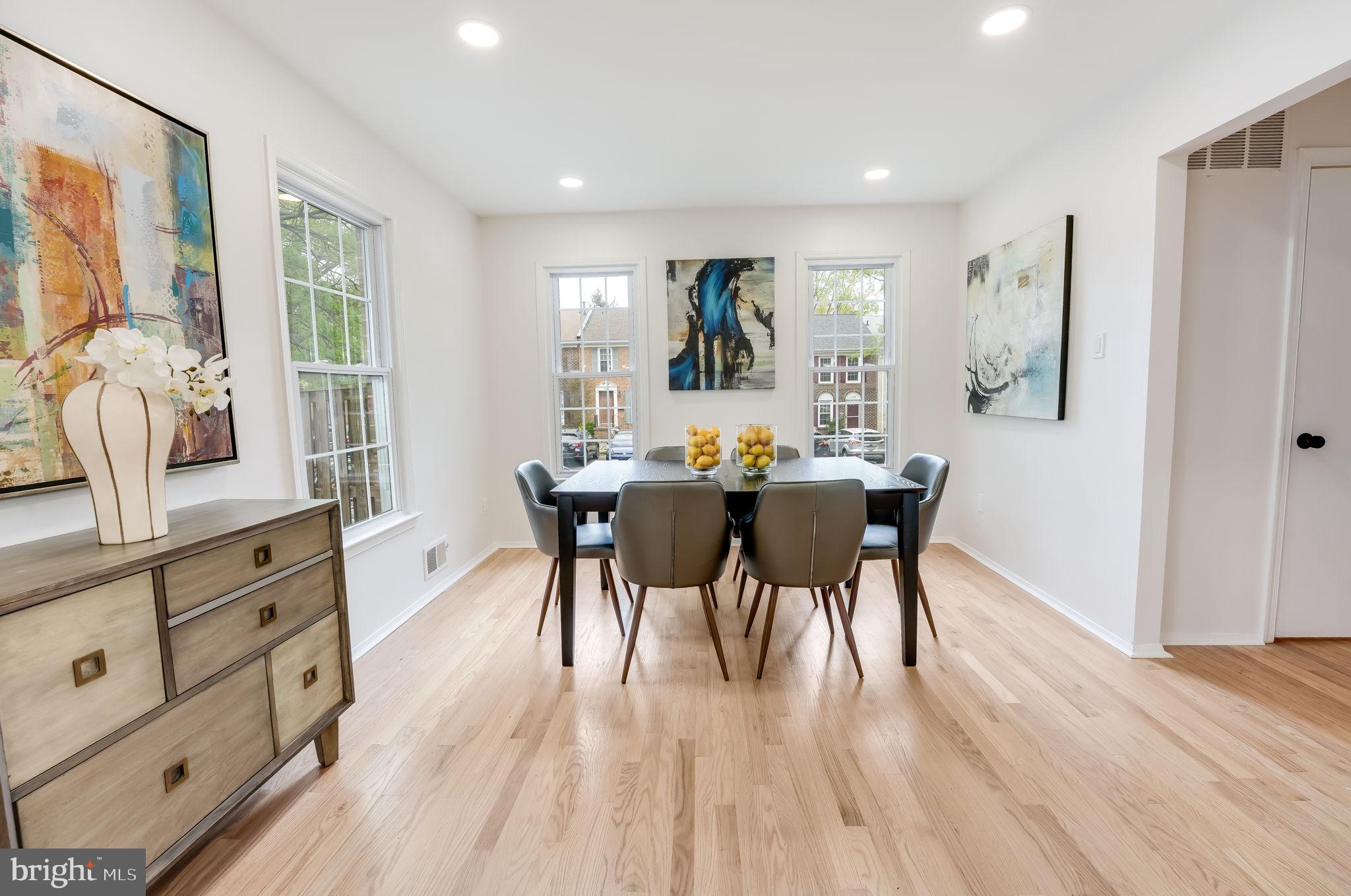 11840 Dunlop Court Reston, VA 20191 - Photo 7 of 43 Gallery Image 7