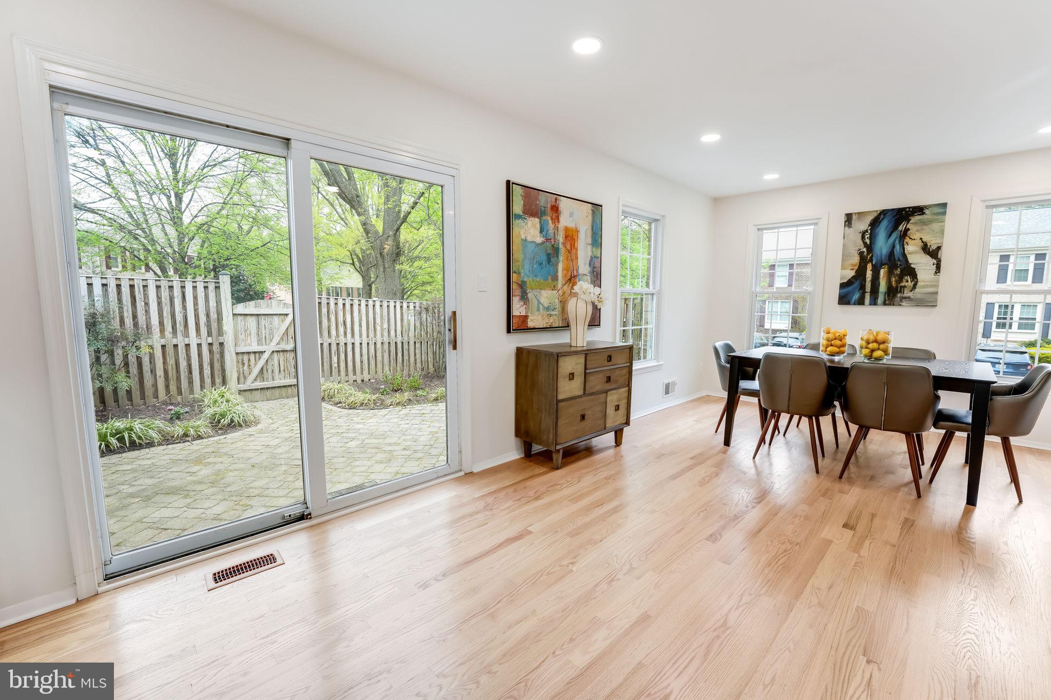 11840 Dunlop Court Reston, VA 20191 - Photo 8 of 43 Gallery Image 8