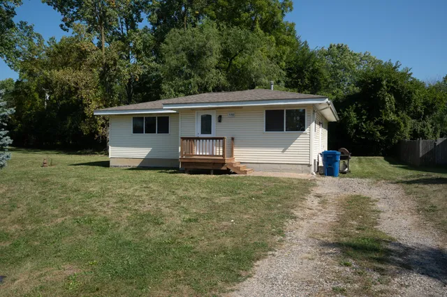 $189,900 | 3066 West Huron Street, Waterford, MI 48328