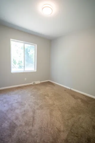 $189,900 | 3066 West Huron Street, Waterford, MI 48328