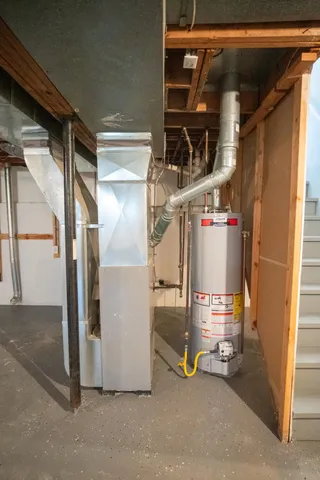 $189,900 | 3066 West Huron Street, Waterford, MI 48328