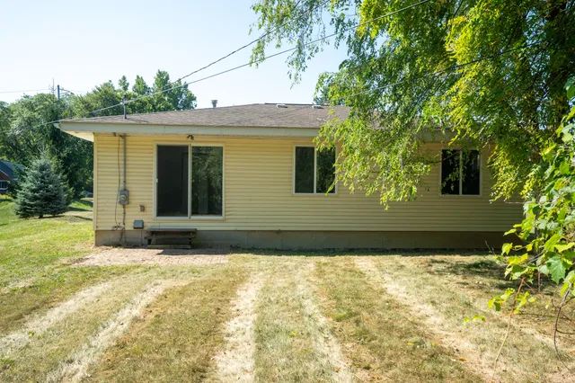 $189,900 | 3066 West Huron Street, Waterford, MI 48328