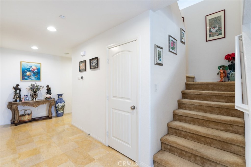 9406 Hampstead Court Riverside, CA 92508 - Photo 15 of 38
