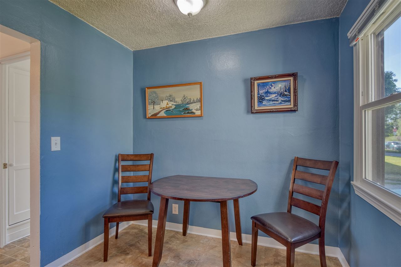 325 East Graves Road Spokane, WA 99218 - Photo 5 of 25 Gallery Image 5