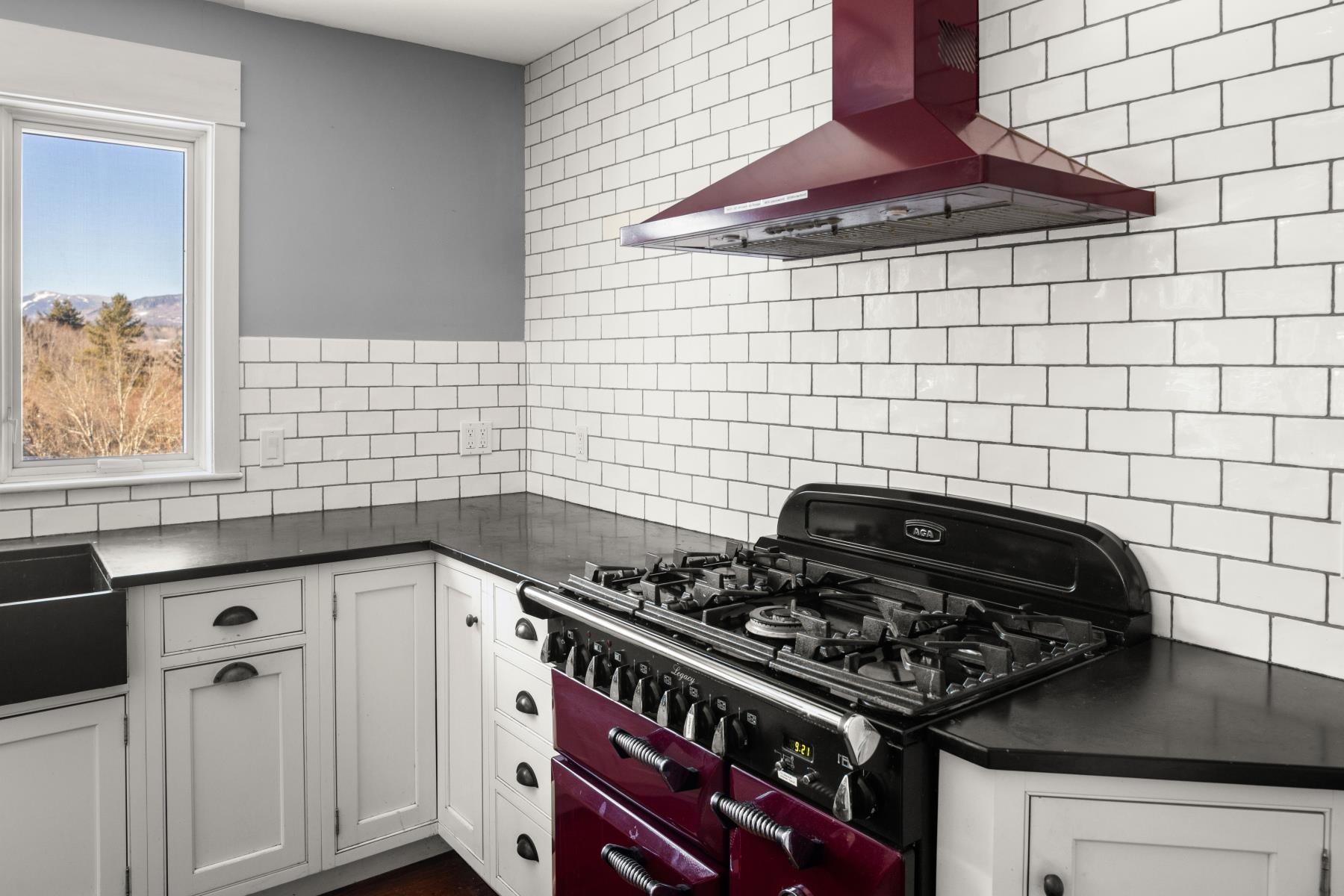 95 Winterbird Ridge Road Stowe, VT 05672 - Photo 7 of 51