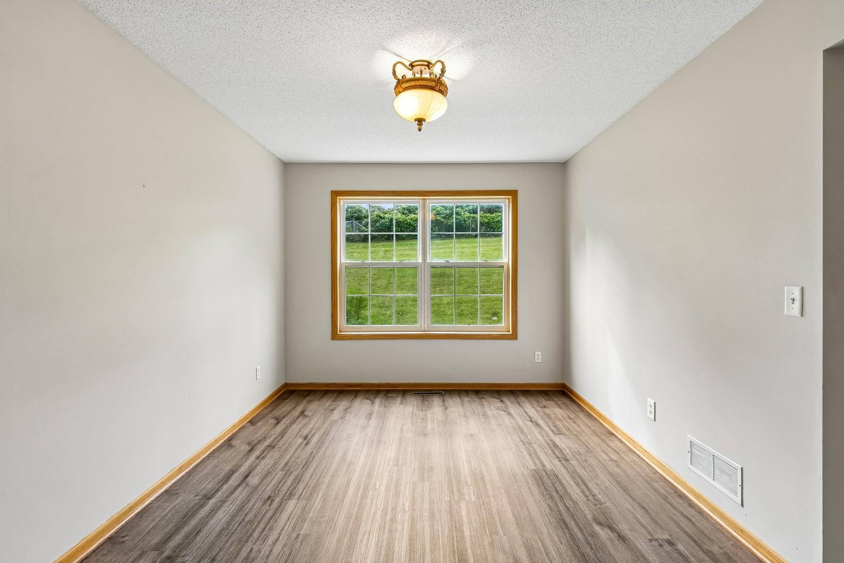 4926 Rusten Road Eagan, MN 55122 - Photo 9 of 50