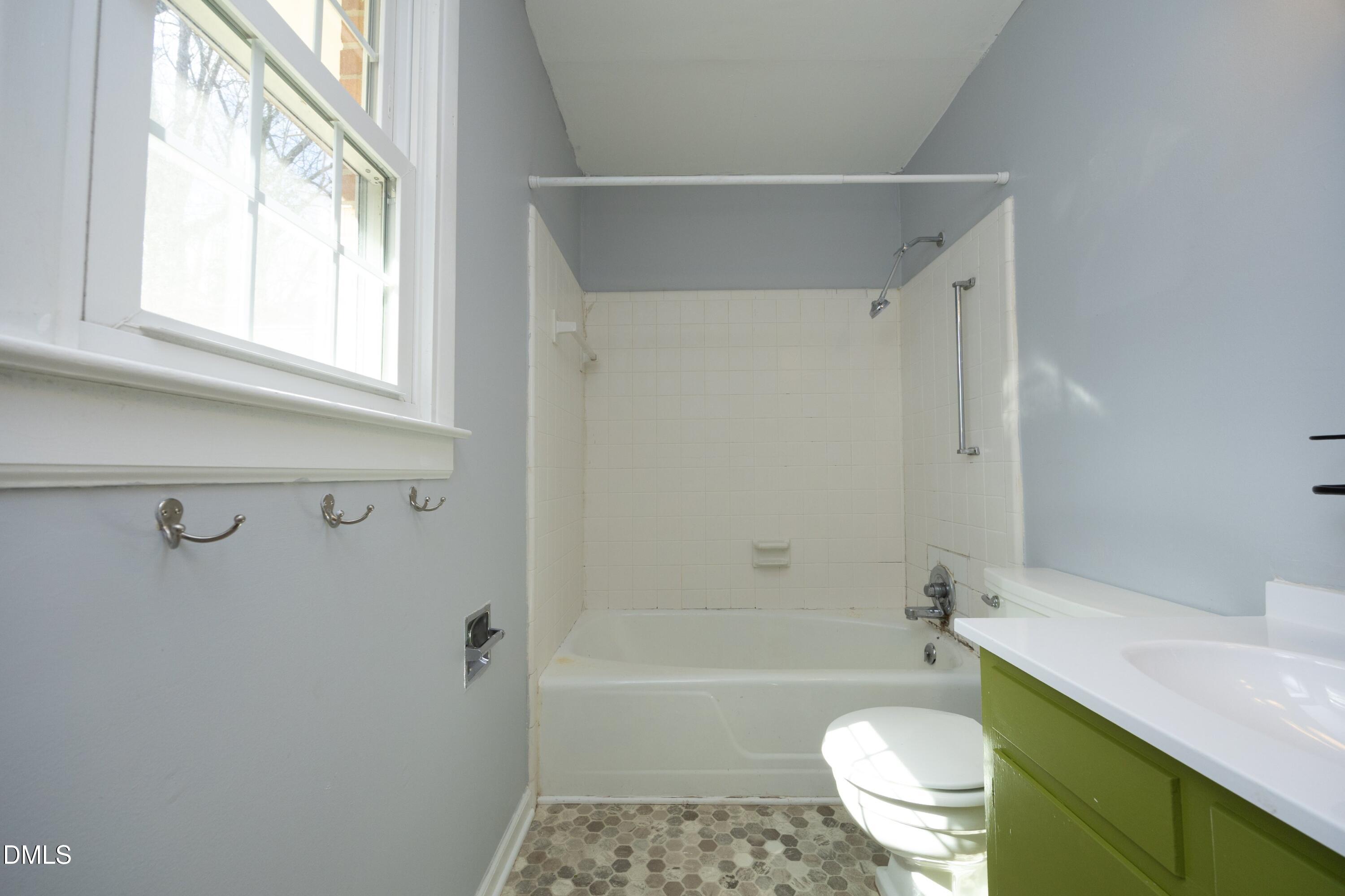 1526 Euclid Road Durham, NC 27713 - Photo 25 of 42 PrimaryBath