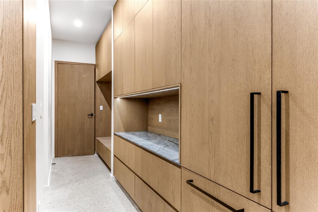 6145 Llano Avenue Dallas, TX 75214 - Photo 9 of 40