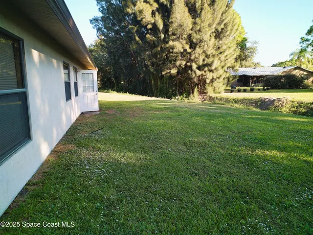 $1,975 | 765 John Carroll Lane, Melbourne, FL 32904