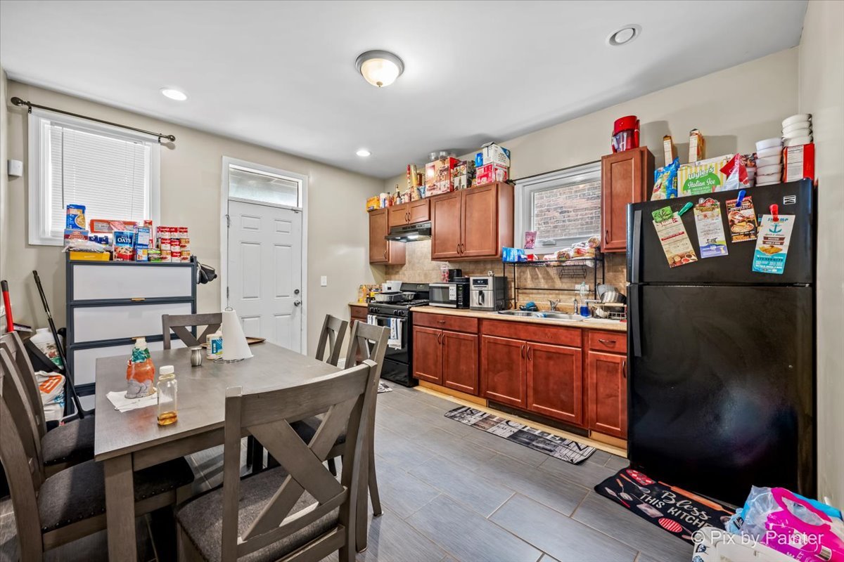 7227 South Rhodes Avenue Chicago, IL 60619 - Photo 8 of 30 Gallery Image 8