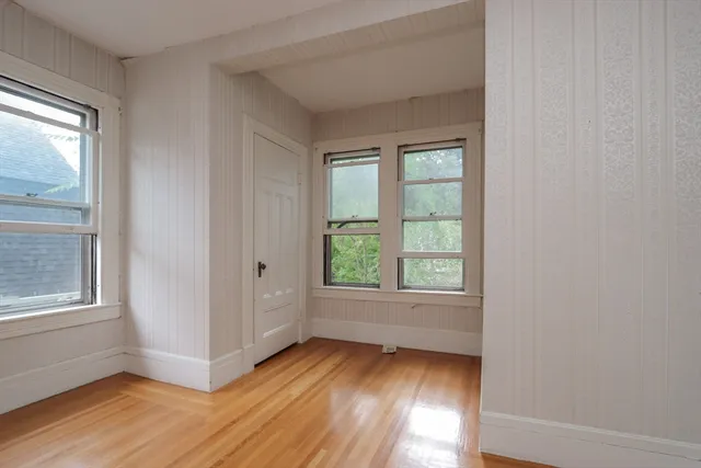 $1,700 | 61 Washington Road, Unit 2, Springfield, MA 01108