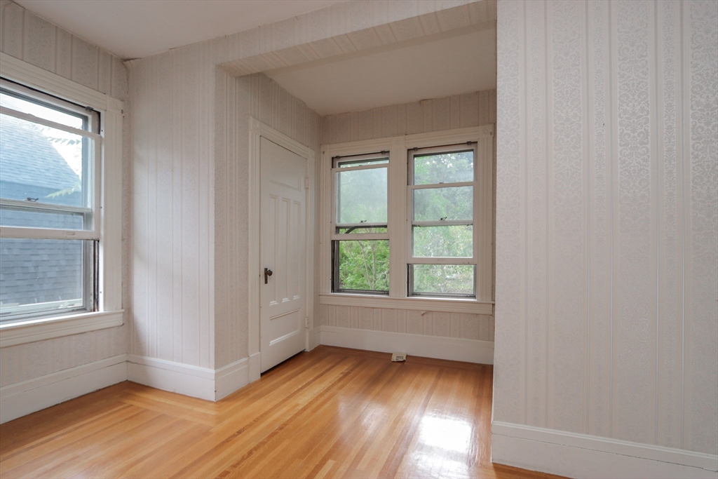 61 Washington Road, Unit 2 Springfield, MA 01108 - Photo 22 of 40