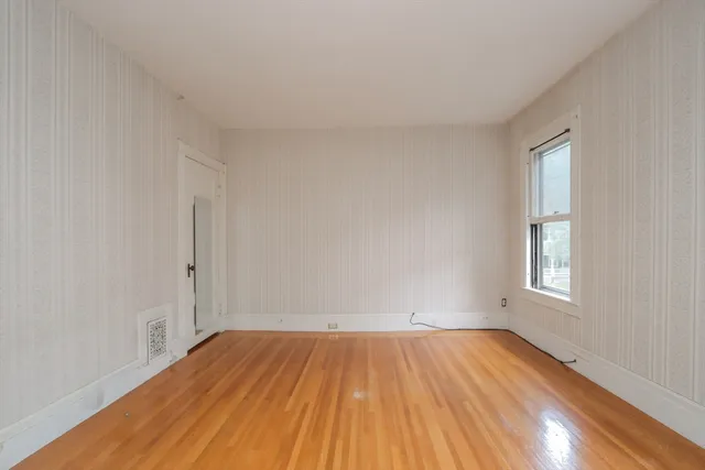 $1,700 | 61 Washington Road, Unit 2, Springfield, MA 01108