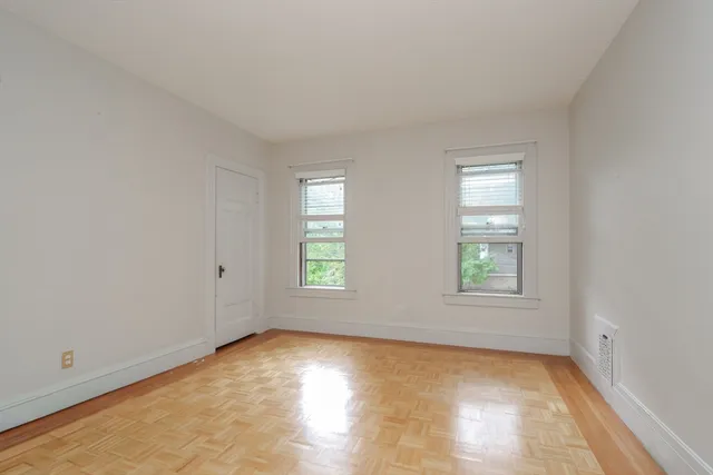 $1,700 | 61 Washington Road, Unit 2, Springfield, MA 01108