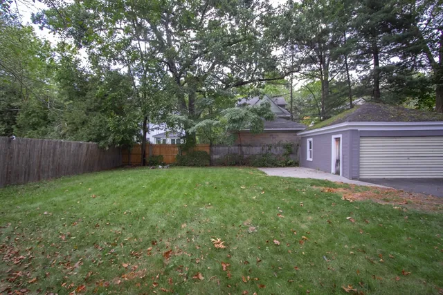 $1,700 | 61 Washington Road, Unit 2, Springfield, MA 01108