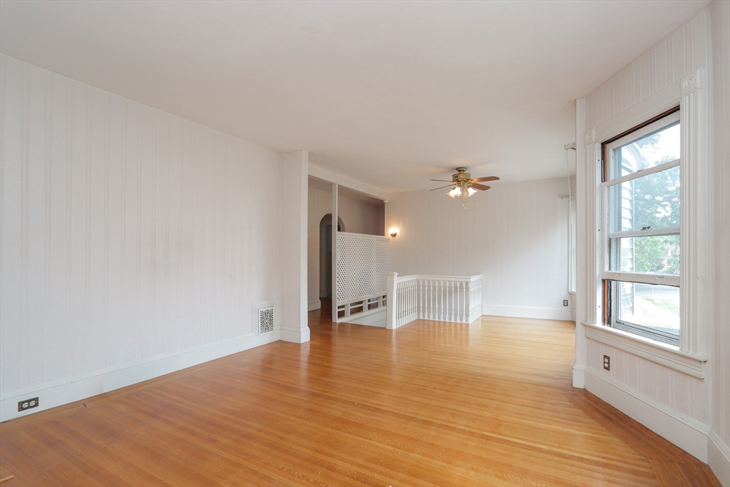 61 Washington Road, Unit 2 Springfield, MA 01108 - Photo 8 of 40