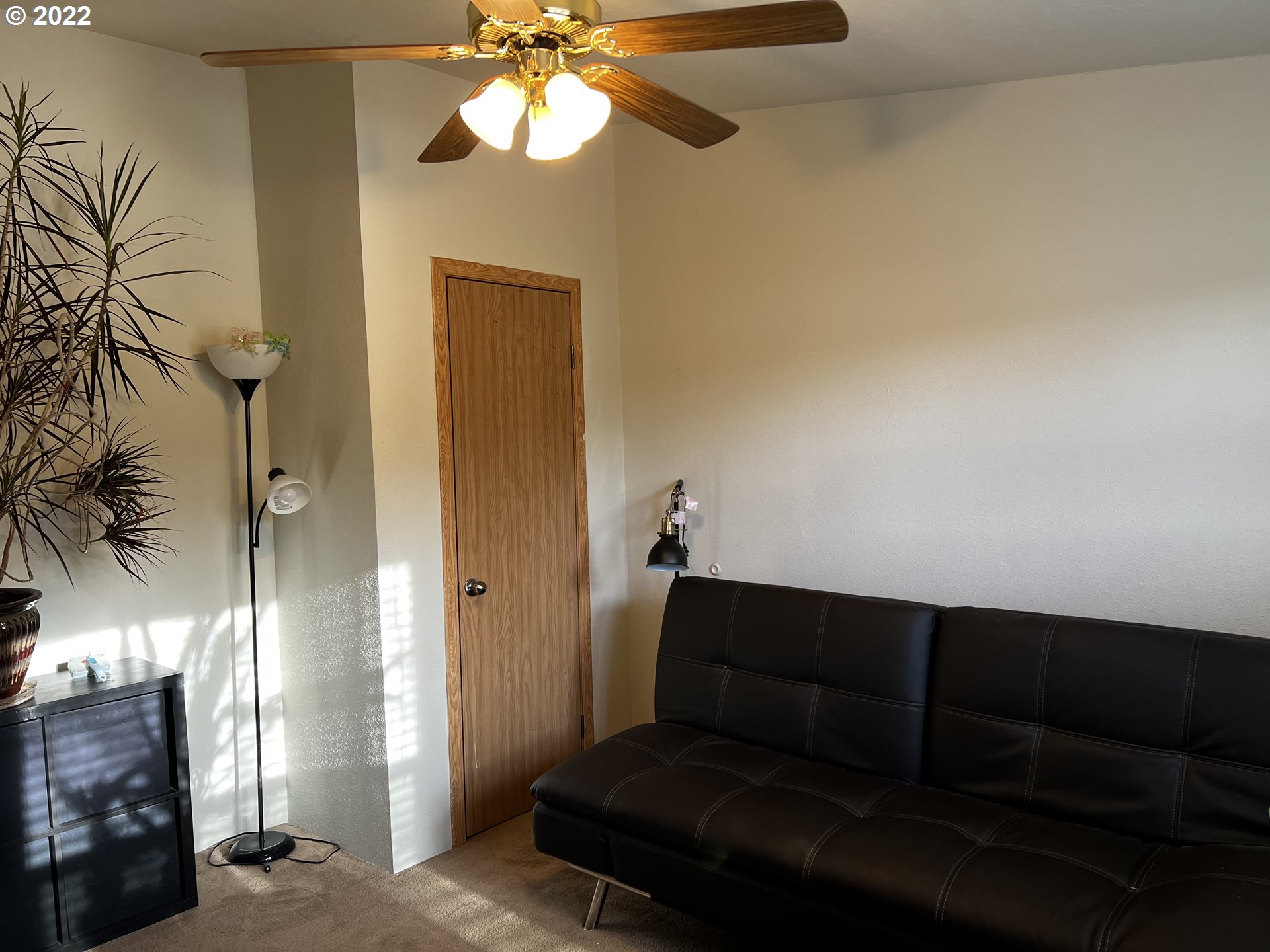 3065 Southwest Overlook Place Pendleton, OR 97801 - Photo 17 of 29 a living room with furniture and a chandelier