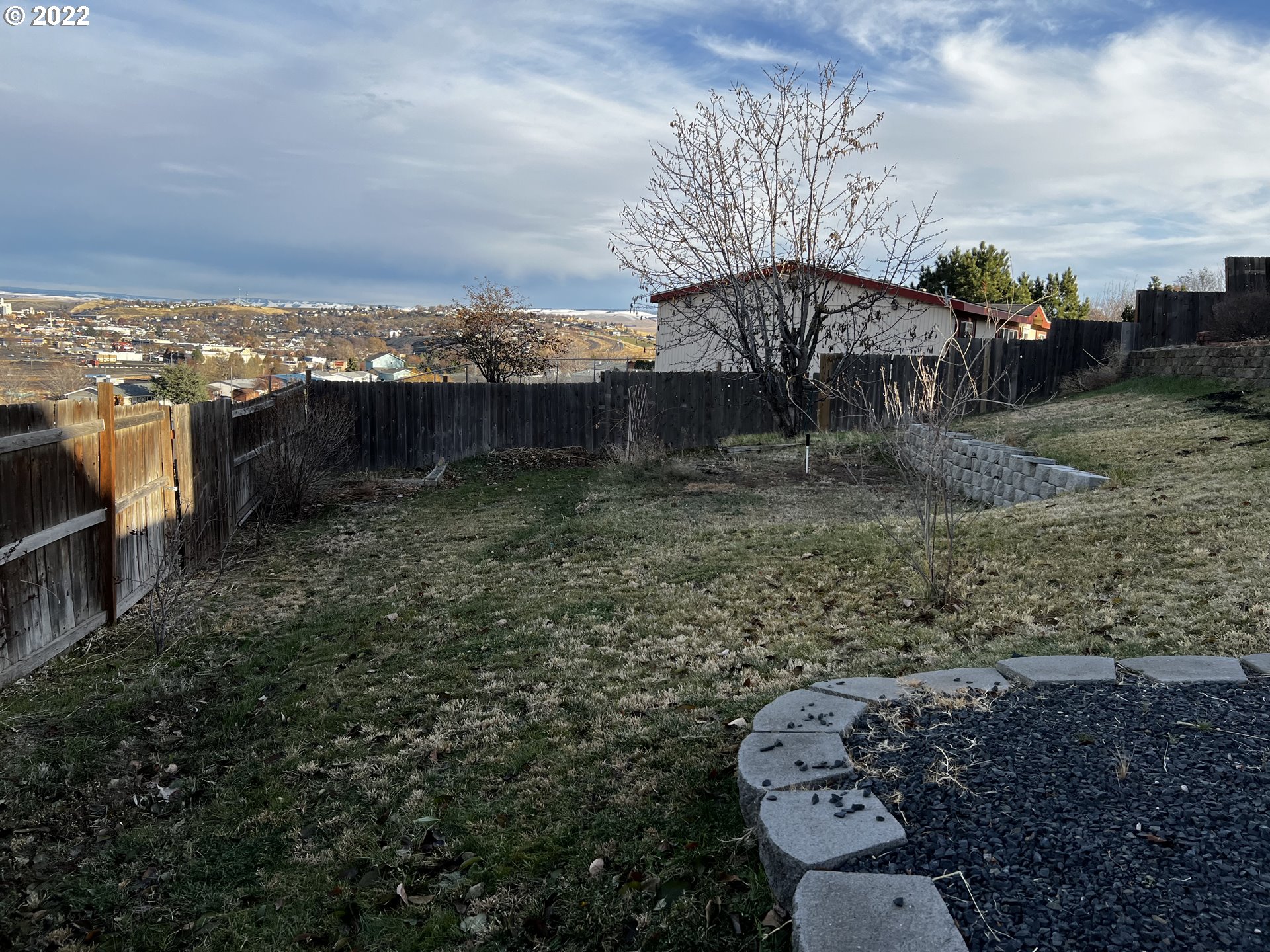 3065 Southwest Overlook Place Pendleton, OR 97801 - Photo 25 of 29 a view of a water covered with lots of trees
