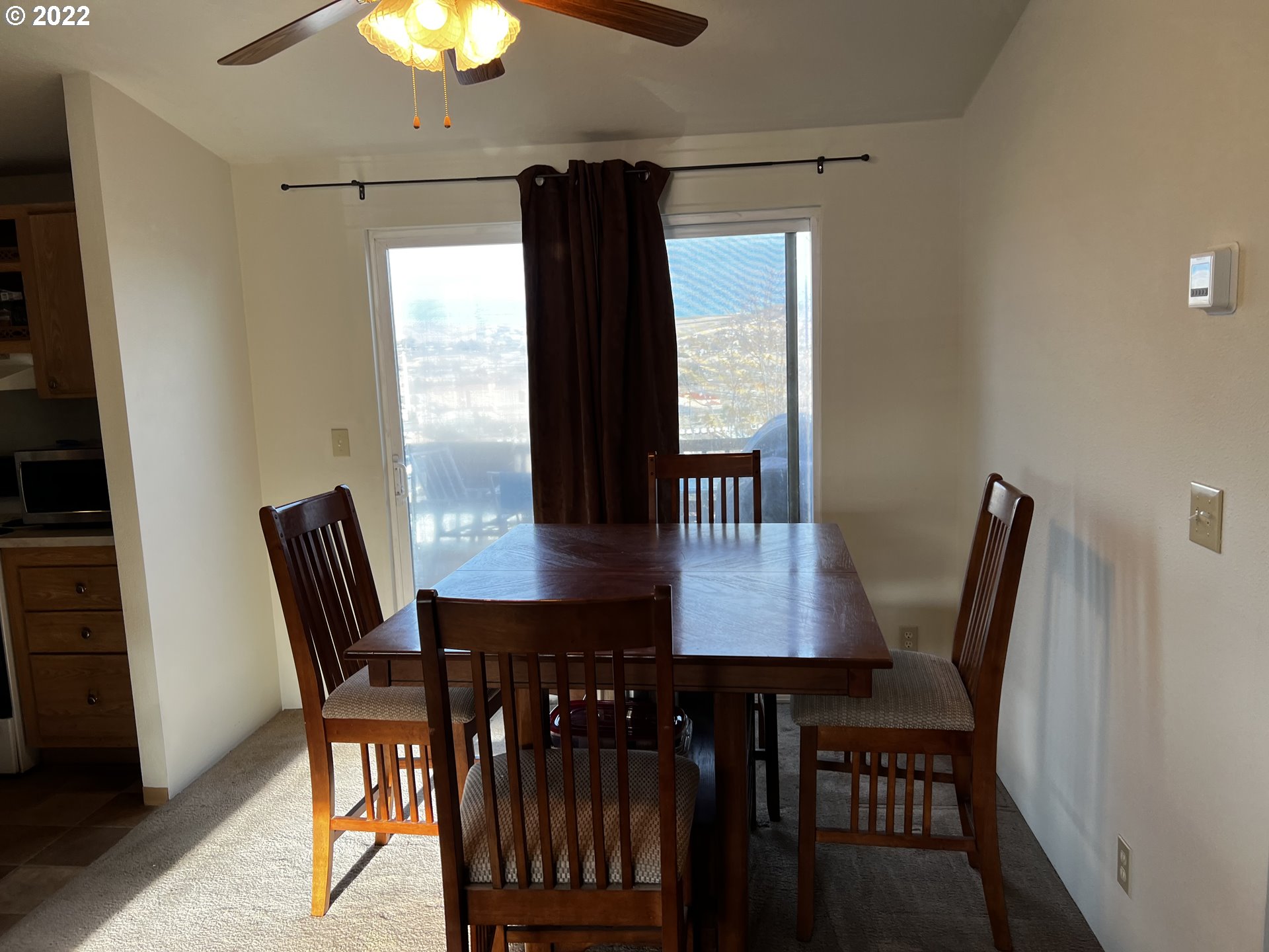 3065 Southwest Overlook Place Pendleton, OR 97801 - Photo 8 of 29 a dining room with furniture and window