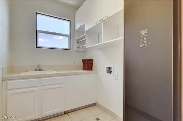 $1,925,000 | 716 Chervil Valley Drive, Las Vegas, NV 89138