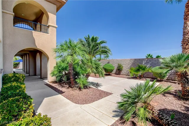 $1,925,000 | 716 Chervil Valley Drive, Las Vegas, NV 89138
