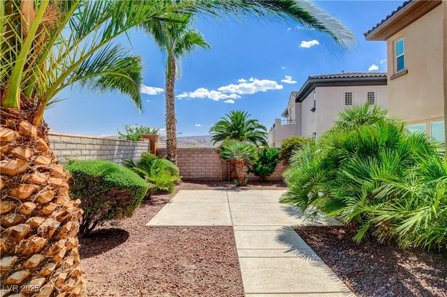 $1,925,000 | 716 Chervil Valley Drive, Las Vegas, NV 89138