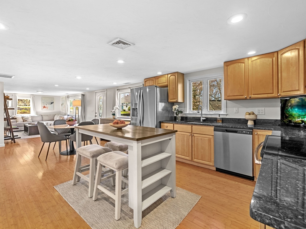 6 Granger Road Westborough, MA 01581 - Photo 13 of 39 Gallery Image 13