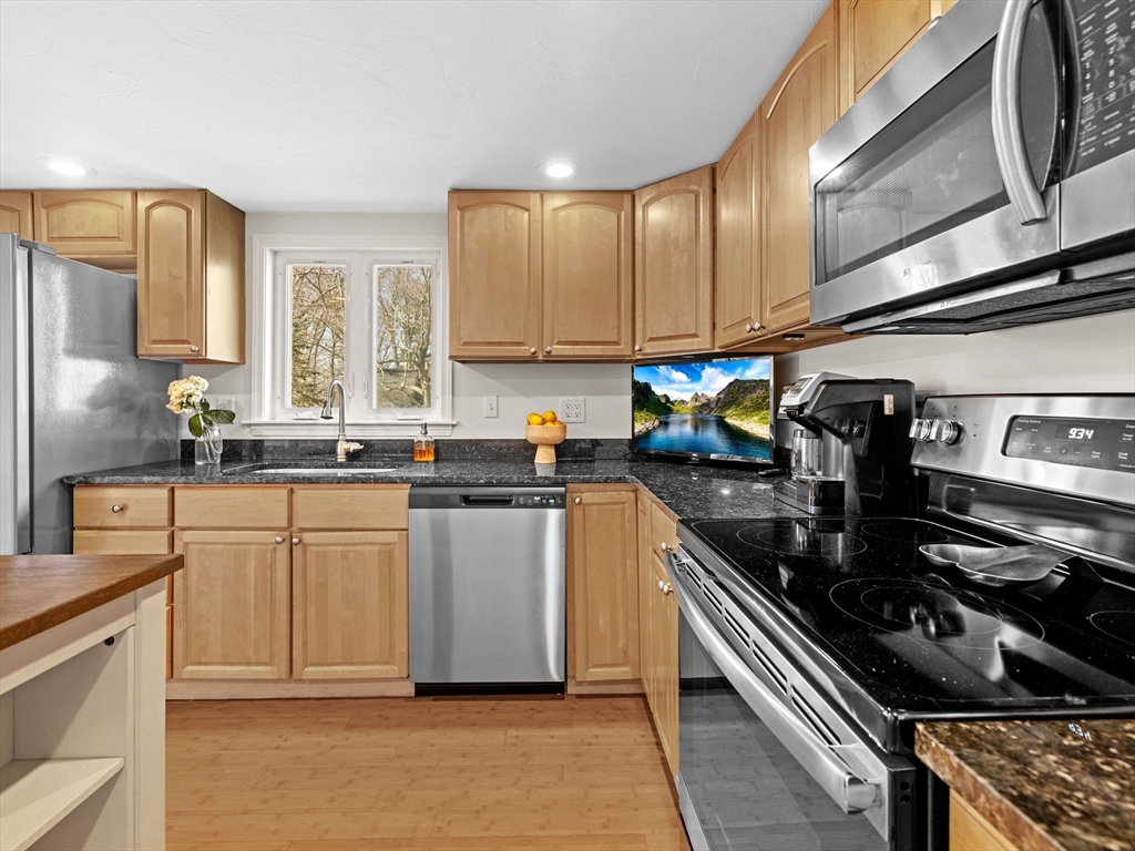 6 Granger Road Westborough, MA 01581 - Photo 14 of 39 Gallery Image 14