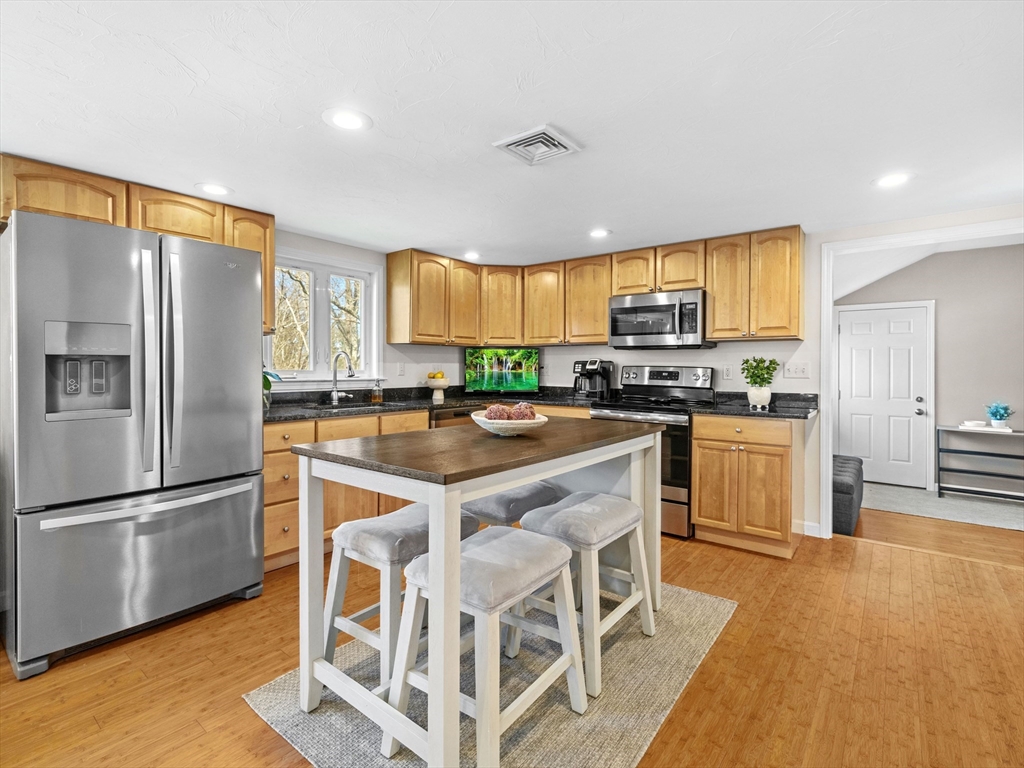 6 Granger Road Westborough, MA 01581 - Photo 15 of 39 Gallery Image 15