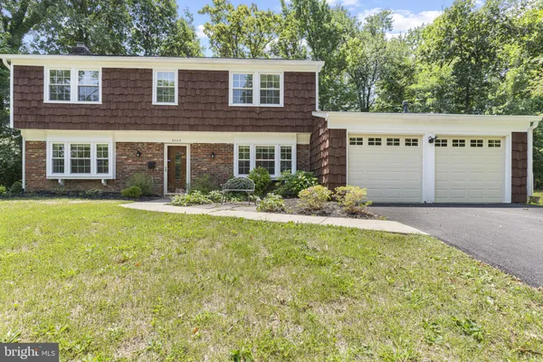 $570,000 | 9005 Eastbourne Lane, Laurel, MD 20708