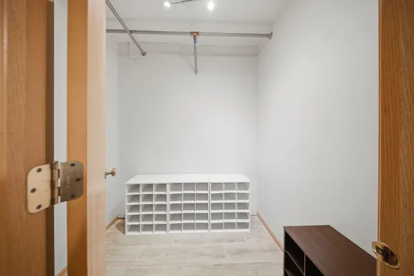 $315,000 | 688 Shannon Drive, Romeoville, IL 60446