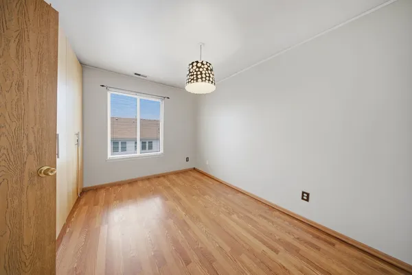 $315,000 | 688 Shannon Drive, Romeoville, IL 60446