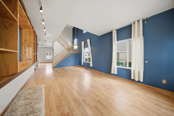 $315,000 | 688 Shannon Drive, Romeoville, IL 60446