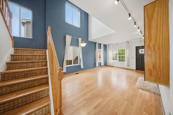 $315,000 | 688 Shannon Drive, Romeoville, IL 60446