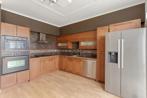 $315,000 | 688 Shannon Drive, Romeoville, IL 60446