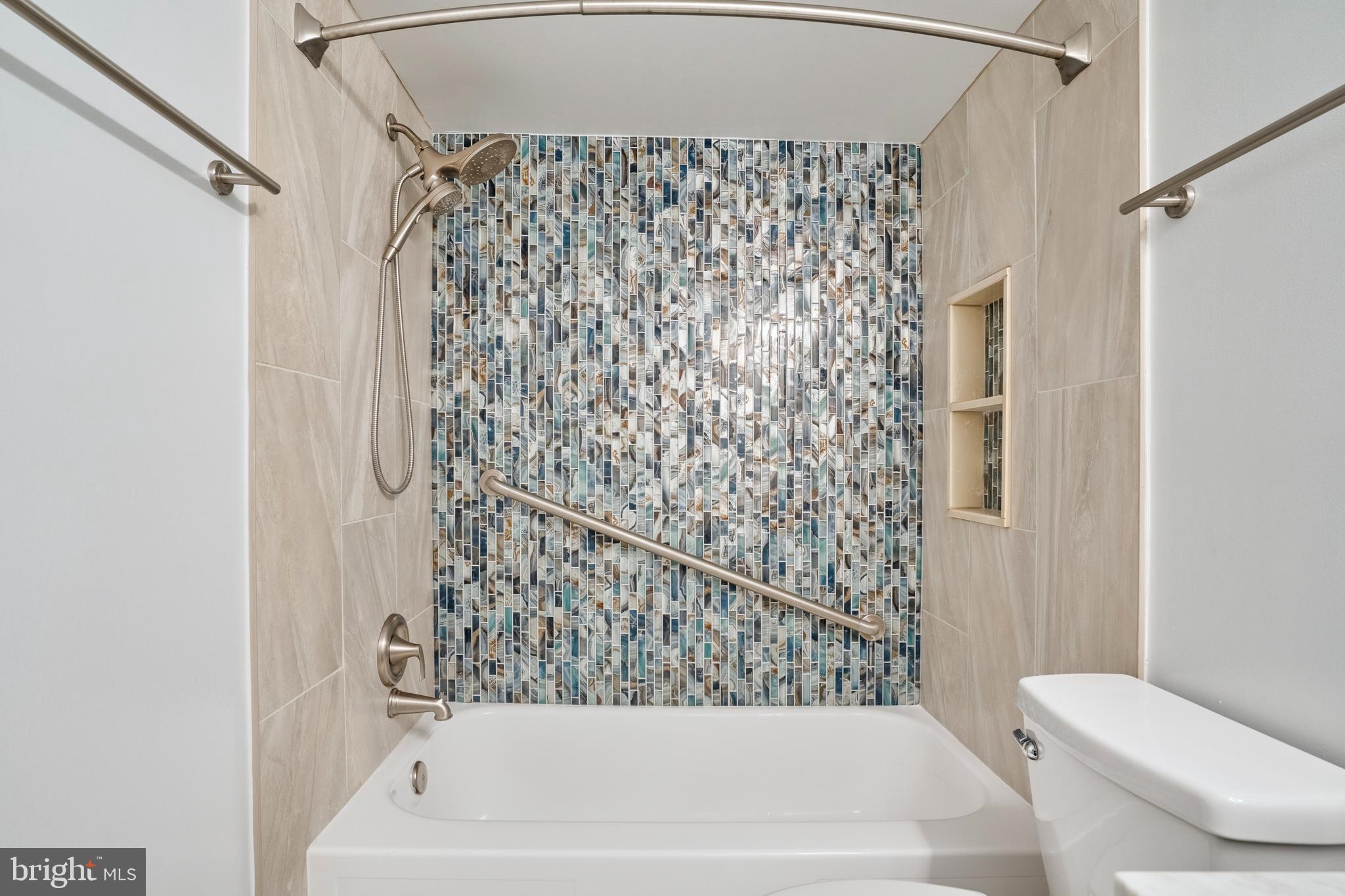 1800 Old Meadow Road, Unit 218 McLean, VA 22102 - Photo 14 of 57 #2 Full Bathroom