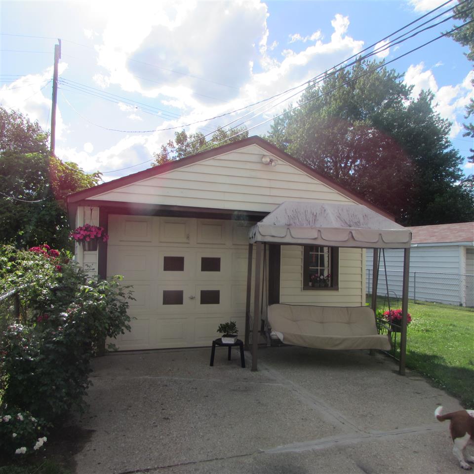29841 Kelly Road Roseville, MI 48066 - Photo 12 of 14 31324143-11.JPG