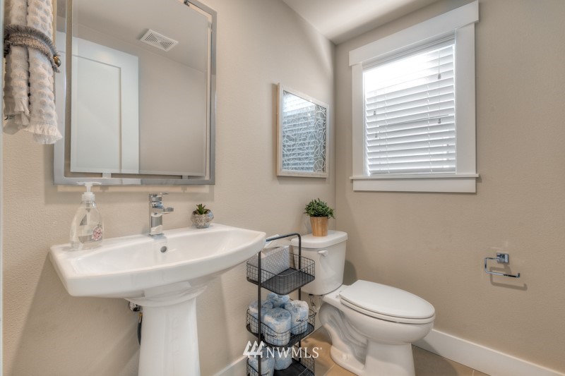 22265 9th Drive Southeast, Unit 10S Bothell, WA 98021 - Photo 11 of 25 Gallery Image 11