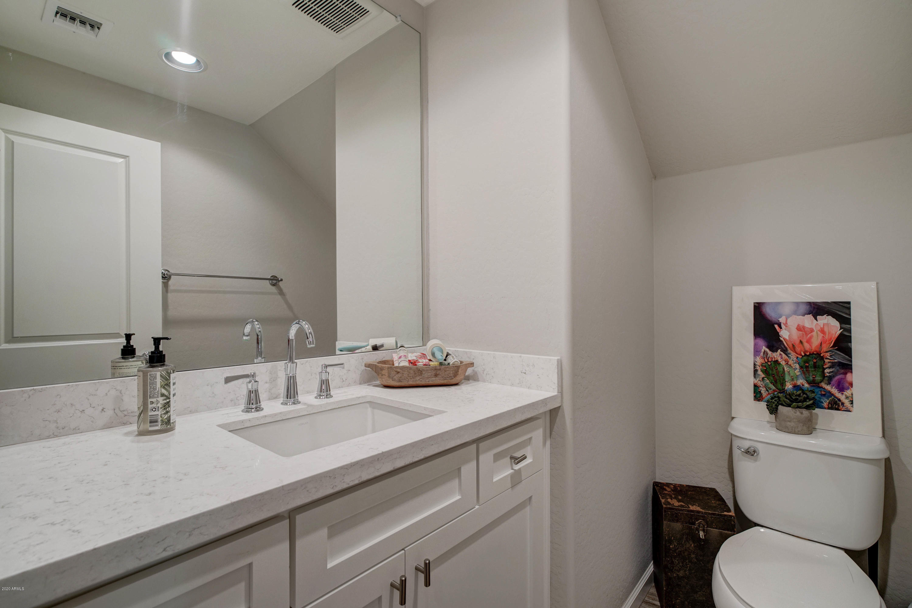 3935 East Rough Rider Road, Unit 1272 Phoenix, AZ 85050 - Photo 12 of 35 1/2 Bath Dwnstrs