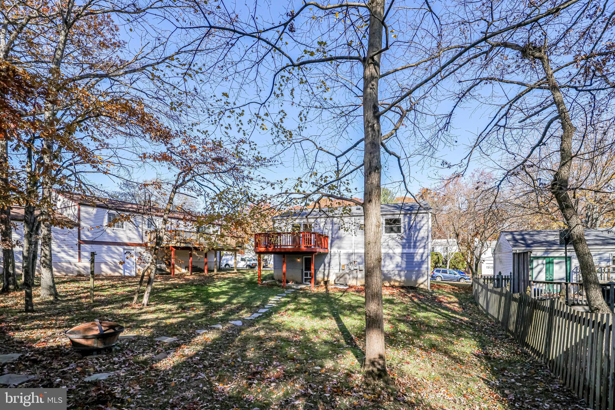 8299 Raindrop Way Springfield, VA 22153 - Photo 25 of 26 Gallery Image 25