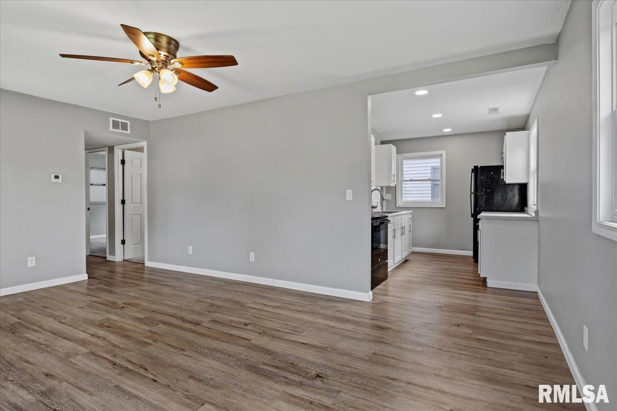 2201 East Converse Street Springfield, IL 62702 - Photo 7 of 28