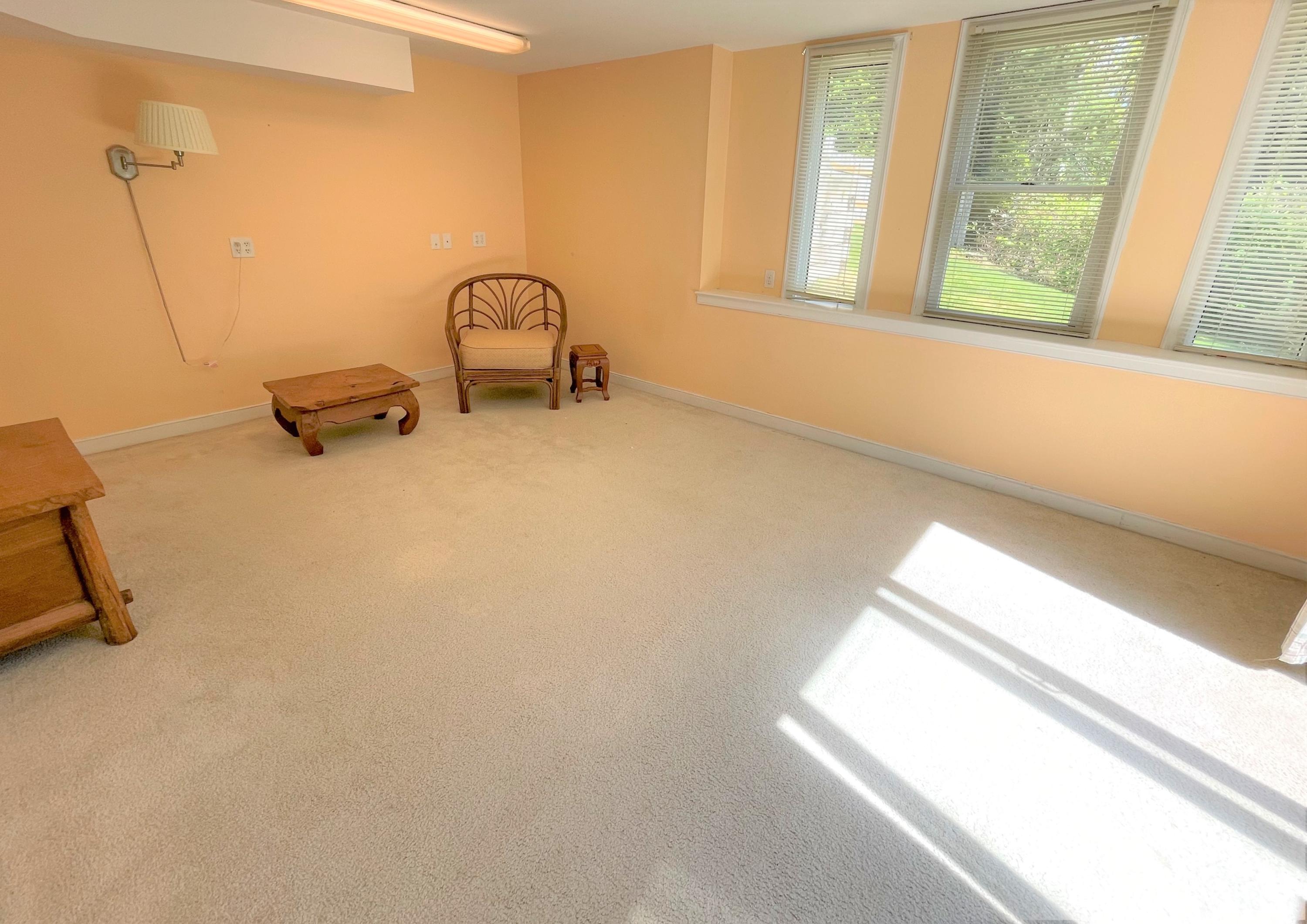174 Tanglewood Drive Osterville, MA 02655 - Photo 23 of 34 a room with a window
