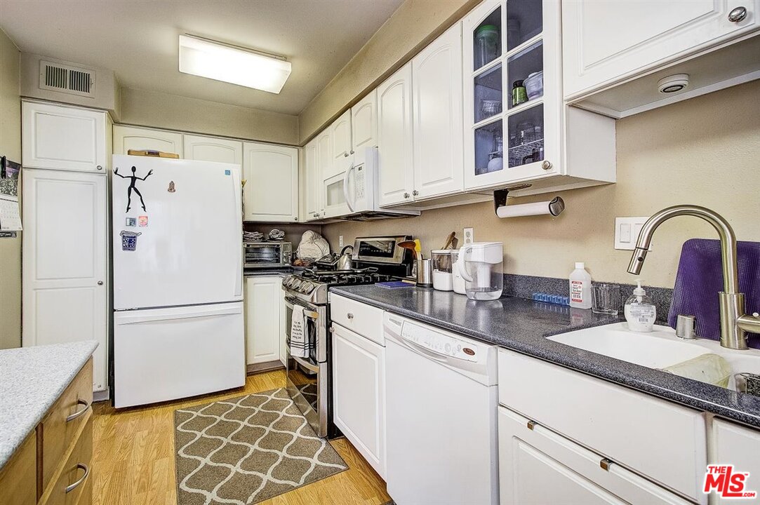 5103 Wilderness Lane Culver City, CA 90230 - Photo 13 of 36