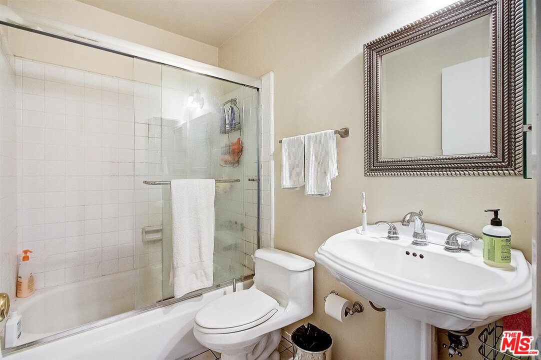 5103 Wilderness Lane Culver City, CA 90230 - Photo 18 of 36