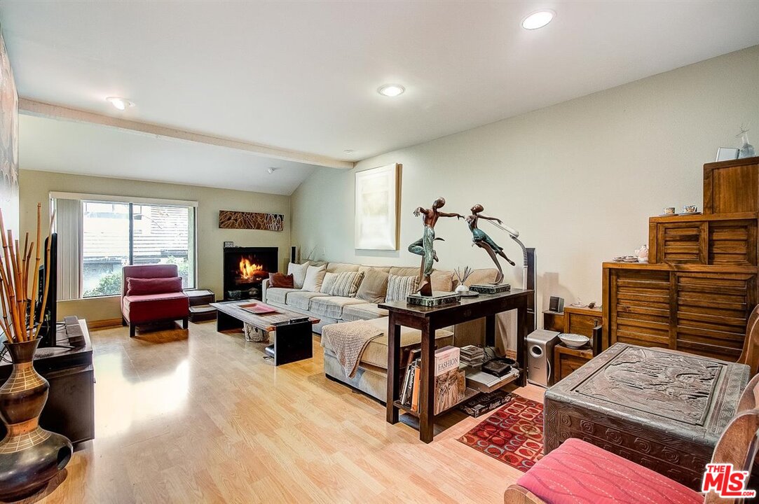 5103 Wilderness Lane Culver City, CA 90230 - Photo 4 of 36