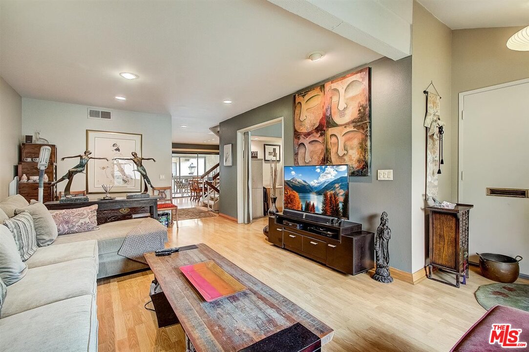 5103 Wilderness Lane Culver City, CA 90230 - Photo 5 of 36