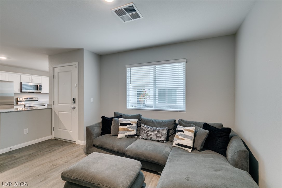 12349 Golden Wreath Road, Unit 4 Las Vegas, NV 89183 - Photo 12 of 41